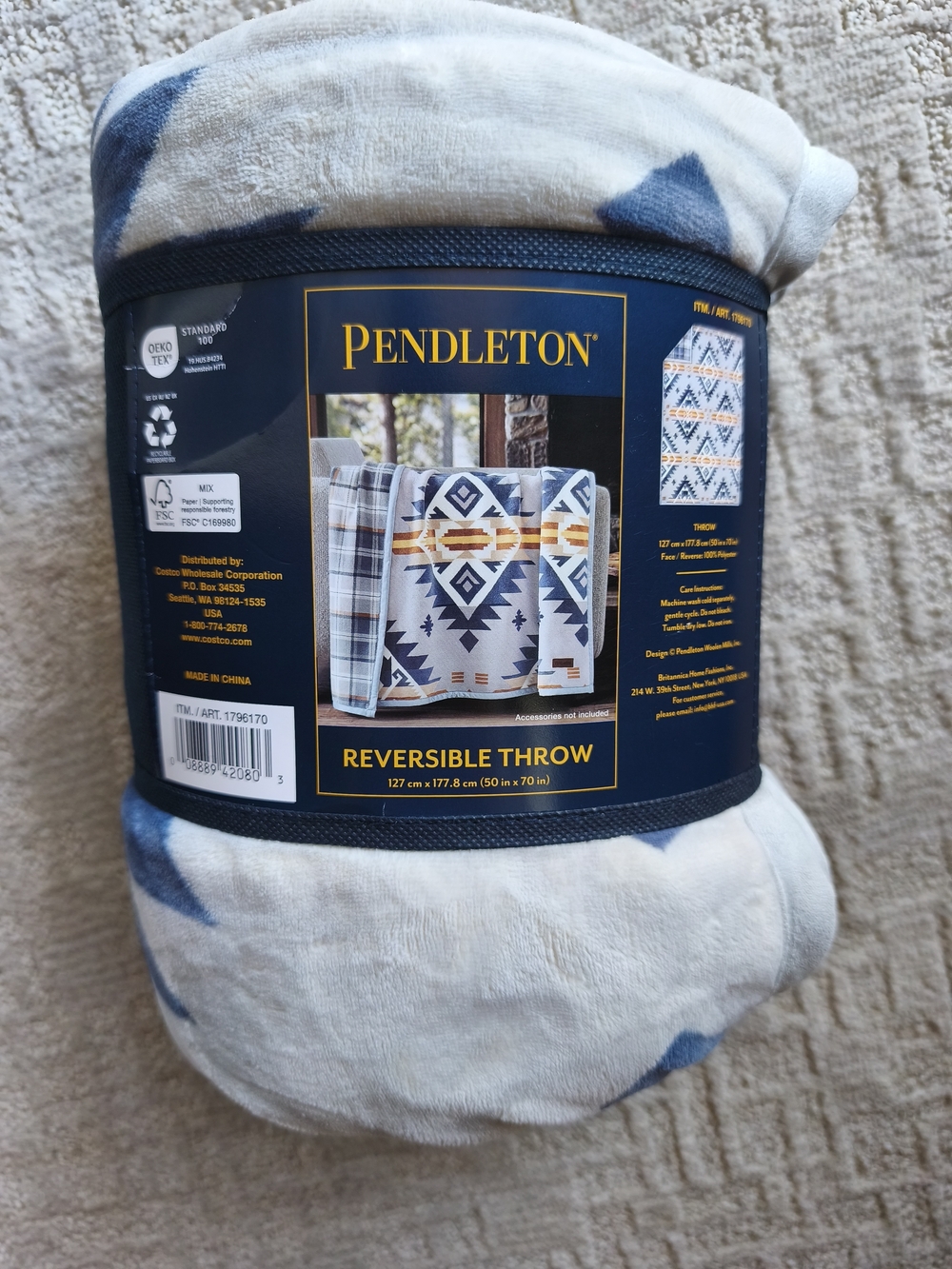 NWT Pendleton Reversible Plush Throw Blanket 50x70 Big Thunder Blue Aztec